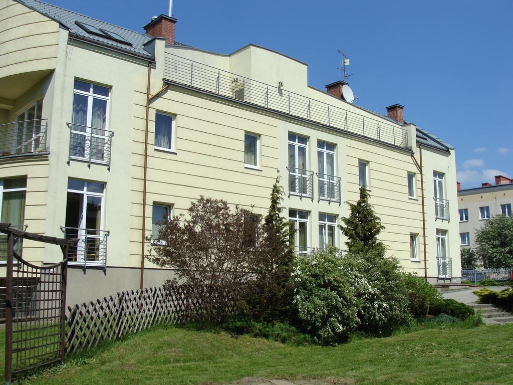 Hotel Hellada Kielce Bagian luar foto